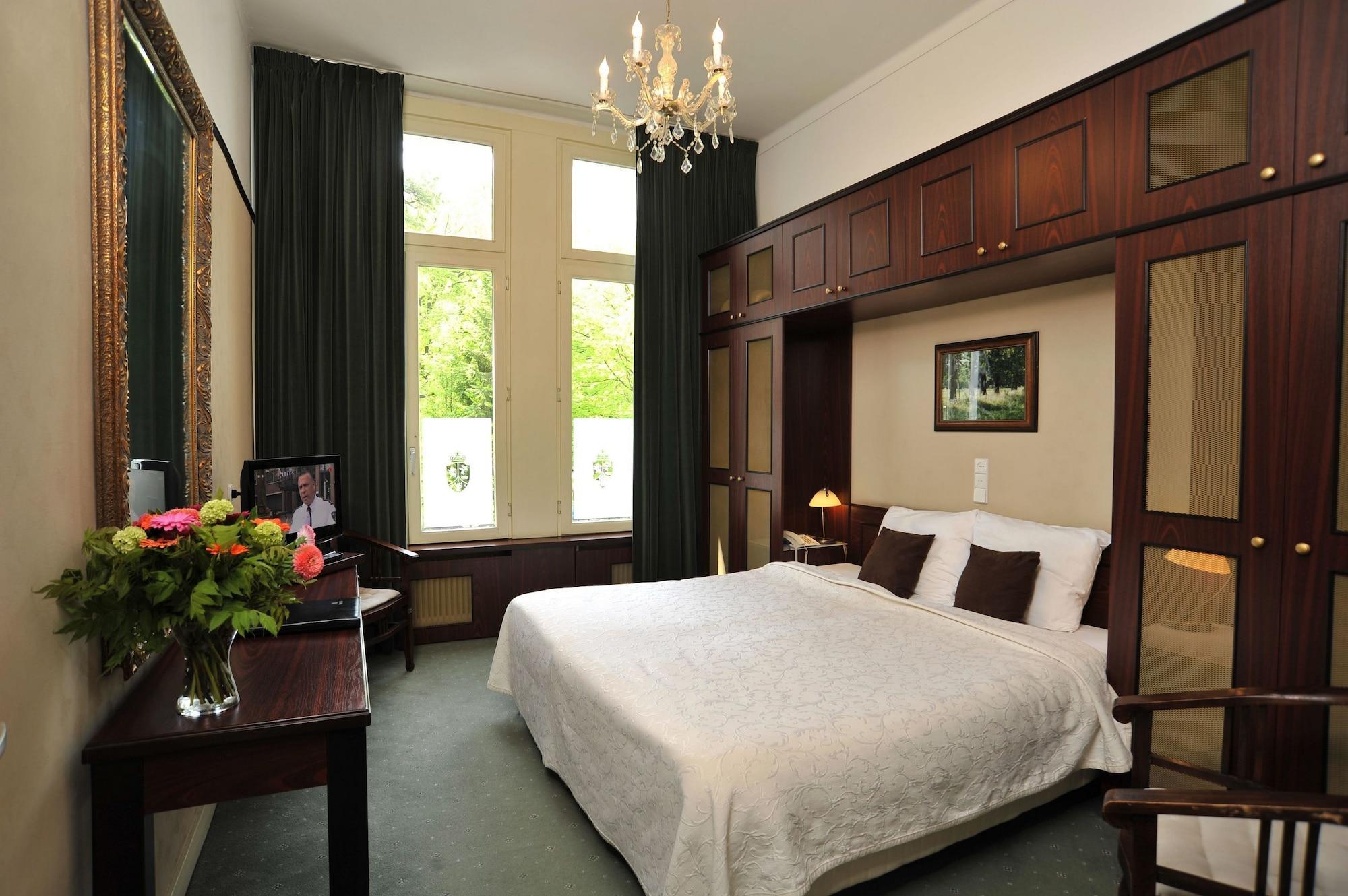 Parkhotel Mastbosch Breda Bagian luar foto