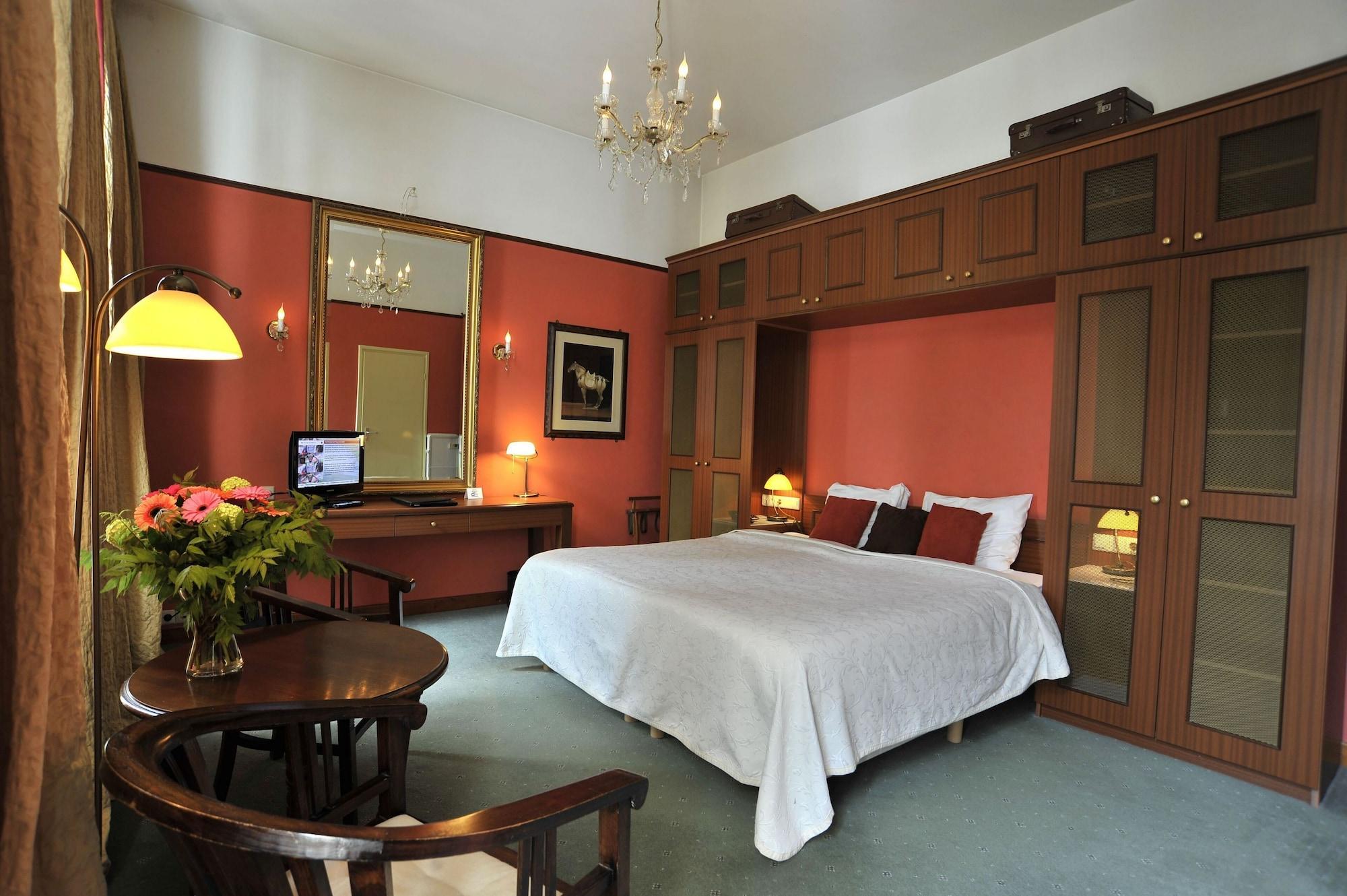Parkhotel Mastbosch Breda Bagian luar foto